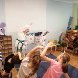 Kivimurru Lasteaia kasvandikud tutvusid taekwondo alustega